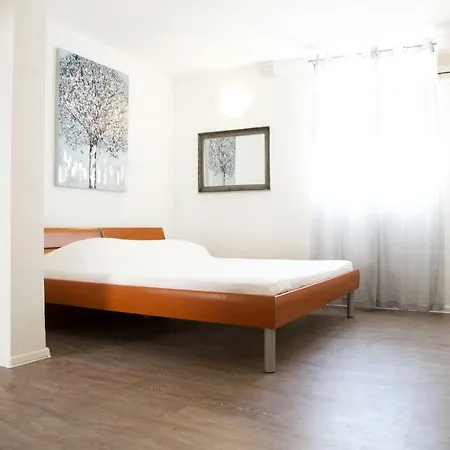 Πανσιόν Q House Τρογκίρ